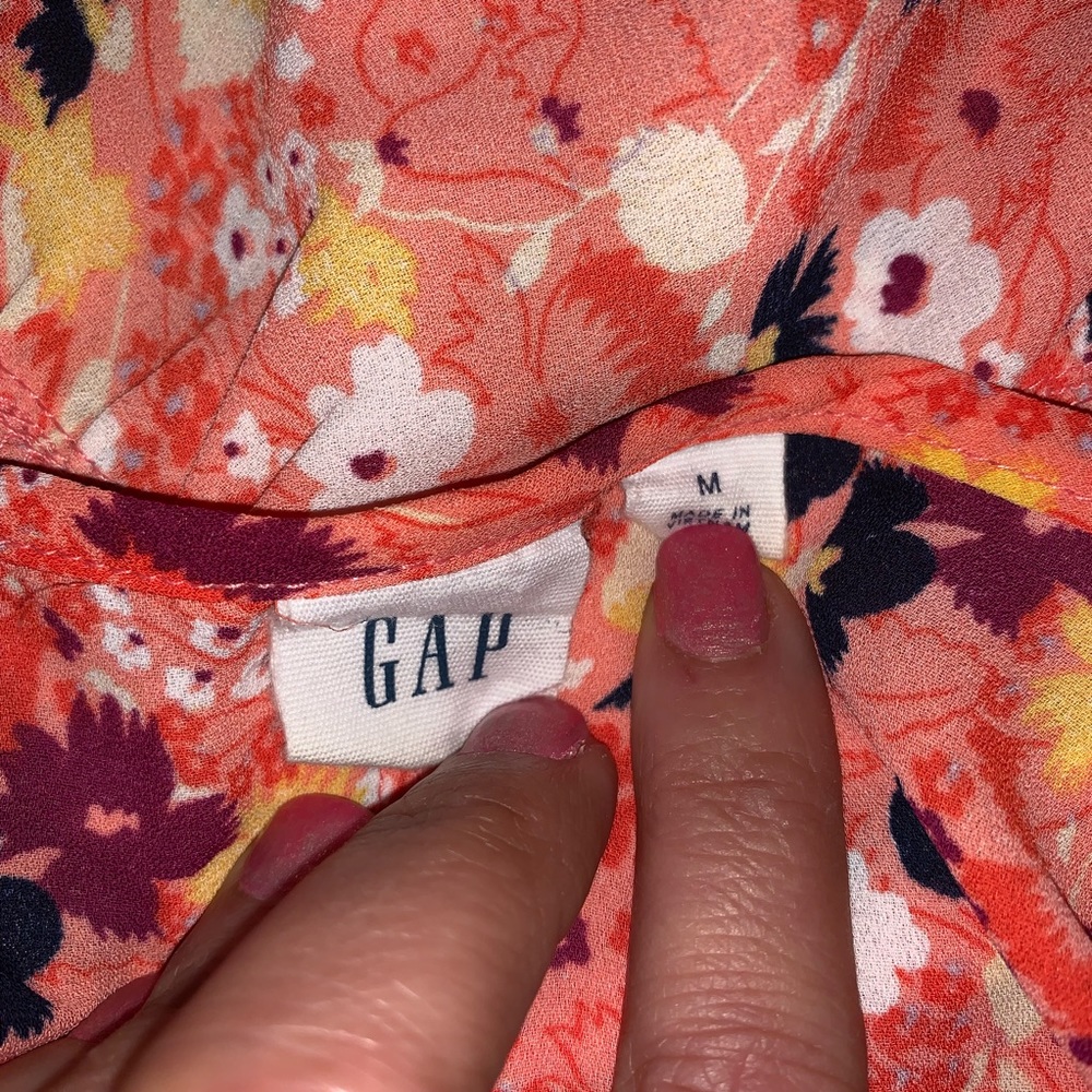 Gap Top - Picture 3 of 3